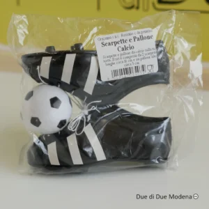 Scarpette e pallone da calcio Graziano