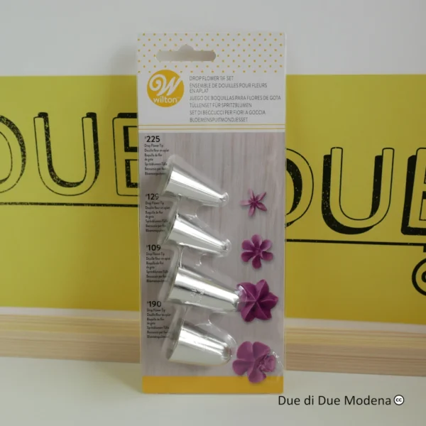 Set di 4 beccucci per fiori a goccia Wilton