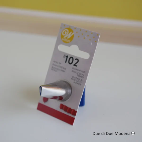 Beccuccio a petalo numero 102 Wilton lato