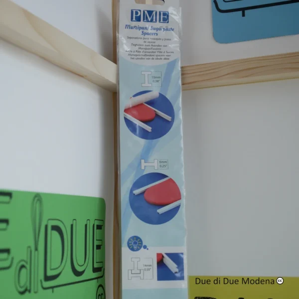 Distanziatori per pasta di zucchero PME retro della confezione