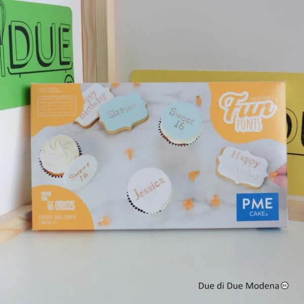Alfabeto per decorare cupcakes e biscotti PME